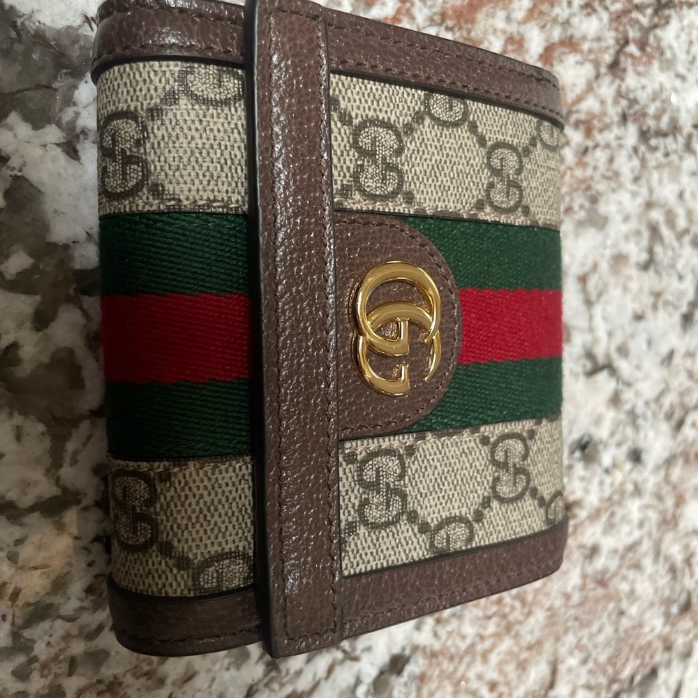 Gucci walker